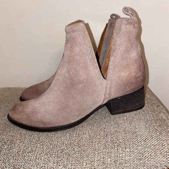 Jeffery Campbell muskrat suede bootie - Picture 6 of 10
